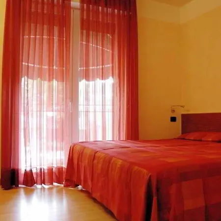 Hotell Savoia 3*